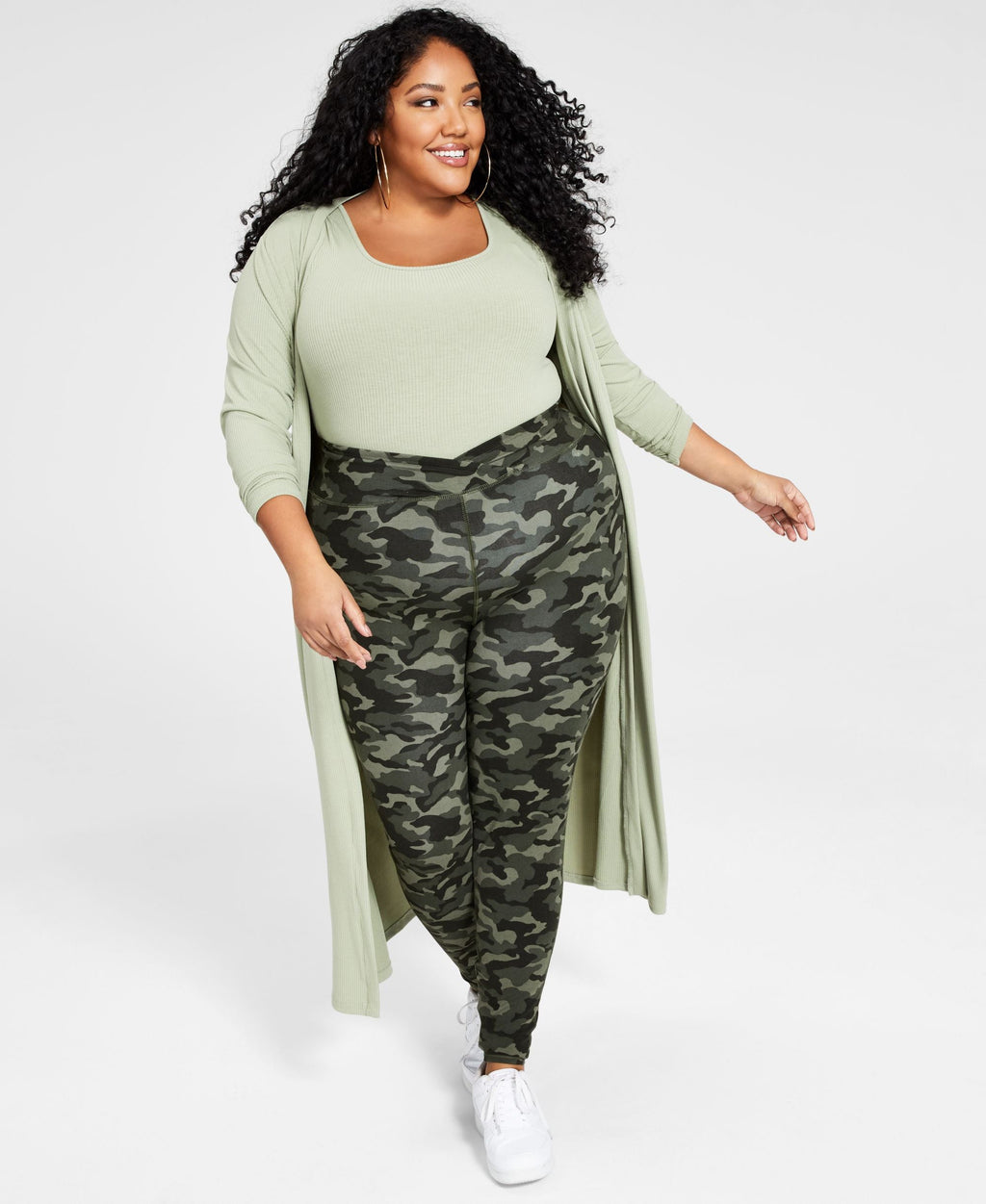 Leggings de camuflaje de talla grande de Nina Parker