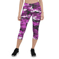 Leggings capri de camuflaje rosa y morado