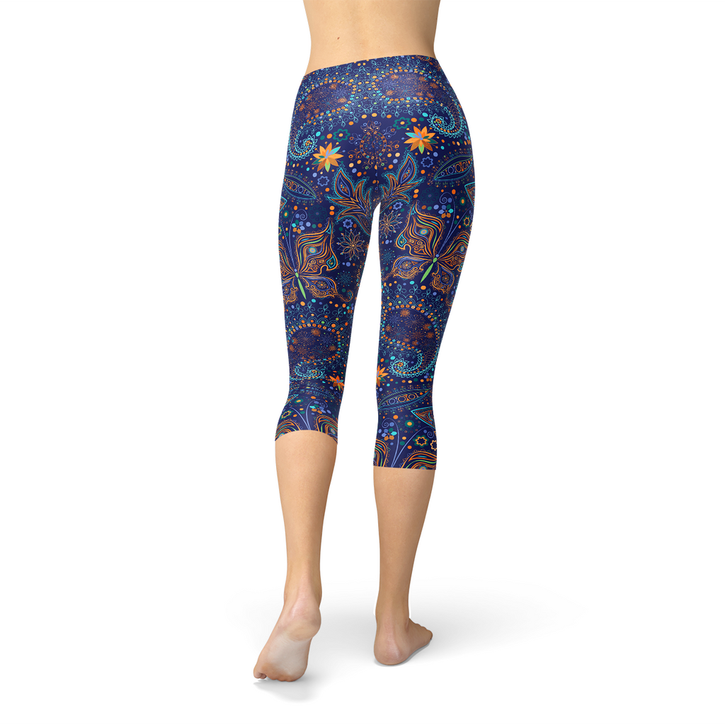 Leggings capri con estampado de cachemira y mariposas para mujer