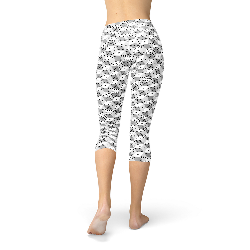 Leggings capri para mujer con estampado de dados en blanco y negro